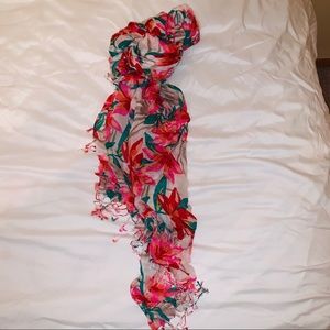 Never been worn flower scarf
